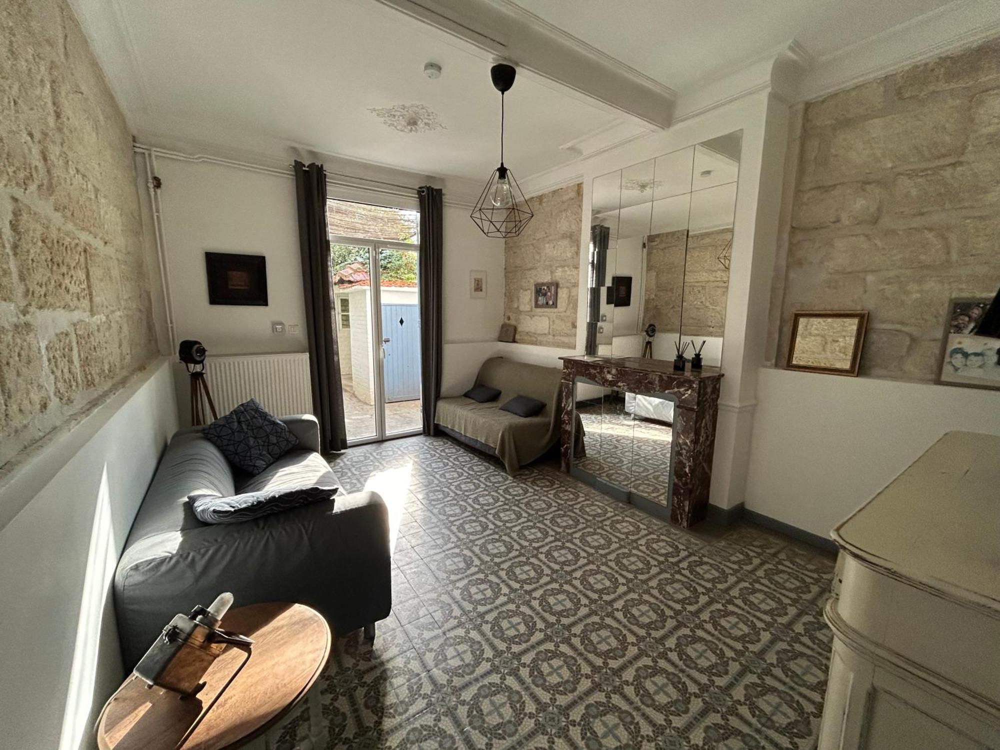 Villa Maison De Caractere Avec Jardin Arbore En Avignon