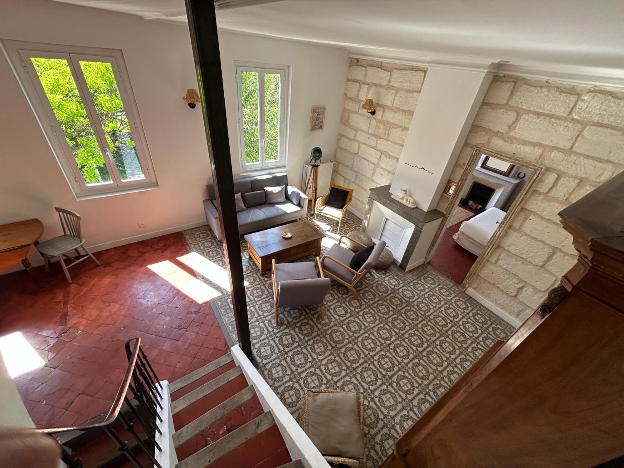 Maison De Caractere Avec Jardin Arbore En Villa