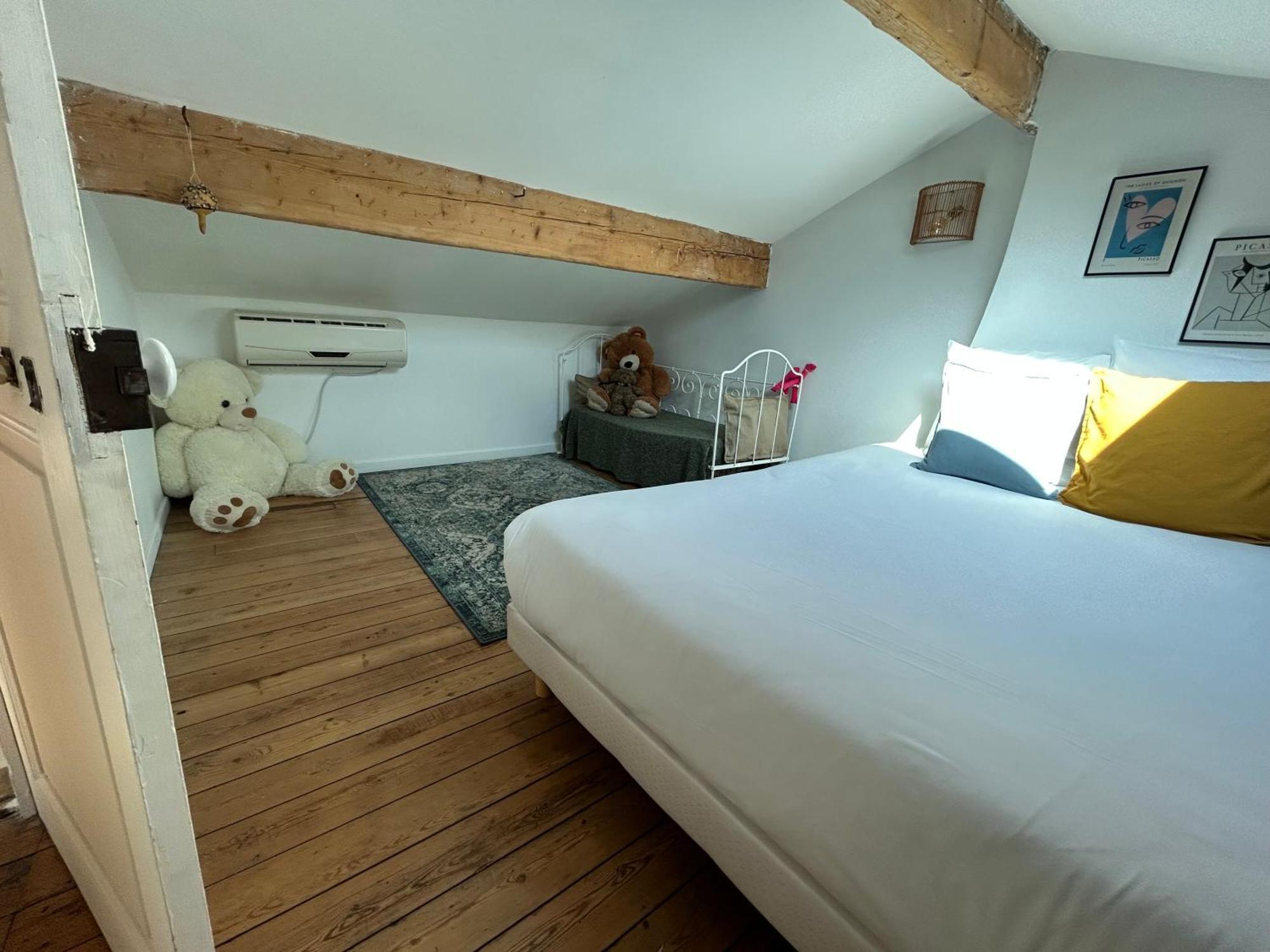 Villa Maison De Caractere Avec Jardin Arbore En